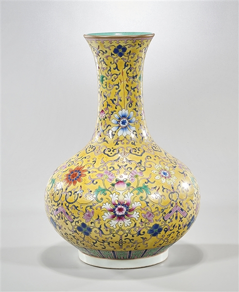 Chinese enameled porcelain globular