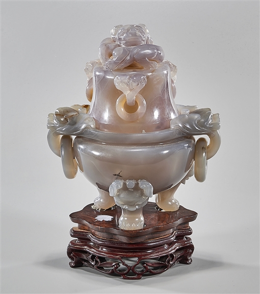 Chinese carved agate covered tripod 2ae4e5