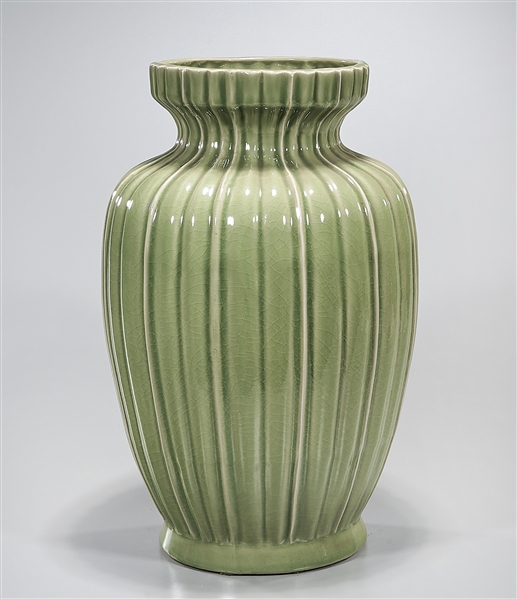 Chinese green glazed porcelain 2ae561