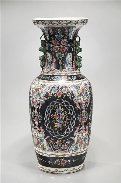 Tall Chinese enameled porcelain 2ae56e