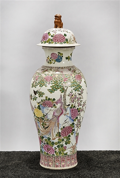 Tall Chinese enameled porcelain 2ae57a