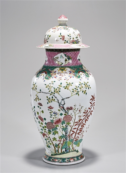 Chinese enameled porcelain covered vase;