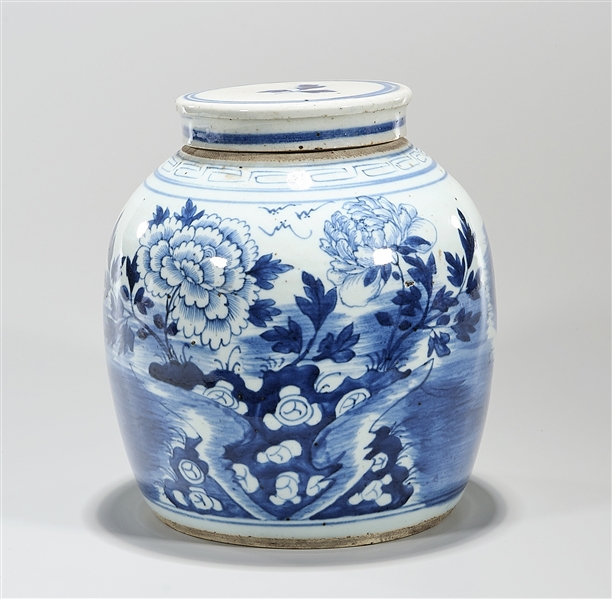 Antique Chinese blue and white 2ae620