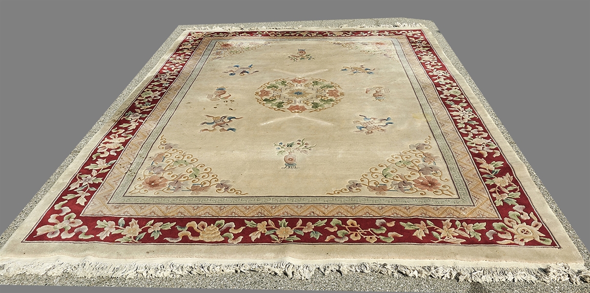 Chinese wool rug with central 2ae6f7