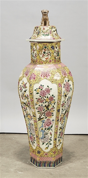 Tall Chinese enameled porcelain 2ae8e5