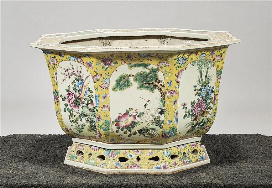 Chinese enameled porcelain octagonal