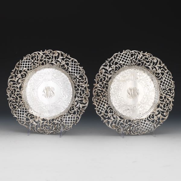 PAIR OF STERLING SILVER RETICULATED 2ae915