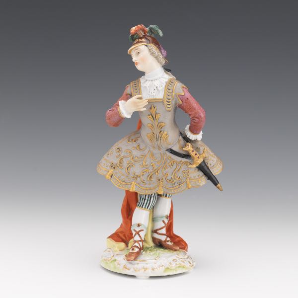 SITZENDORF PORCELAIN FIGURINE OF A GENTLEMAN