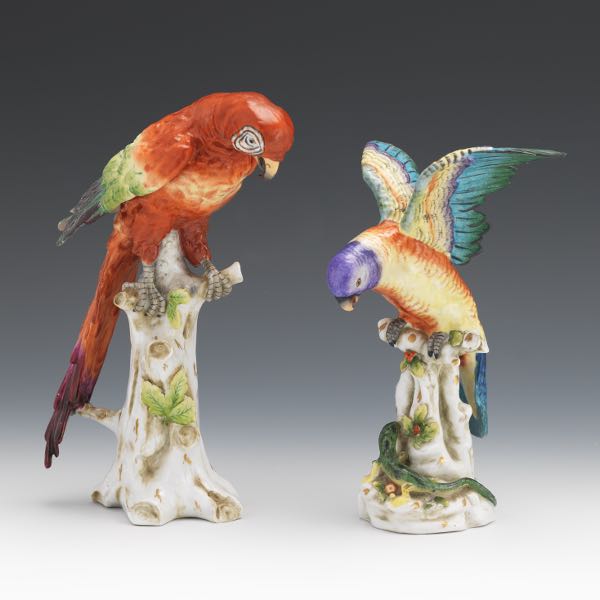 TWO CAPODIMONTE PORCELAIN PARROTS