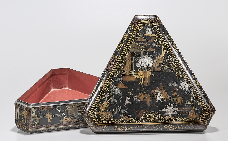 Chinese lacquer covered box gilt 2aea64