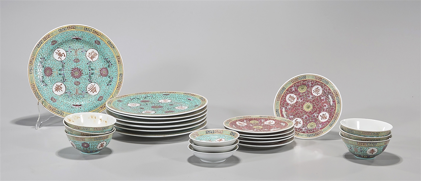 Group of Chinese porcelain plates 2aeb27