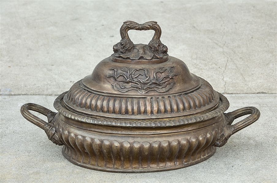 Chinese bronze covered basin with 2aeca0