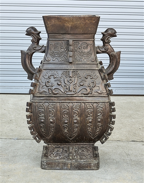 Large Chinese archaistic bronze