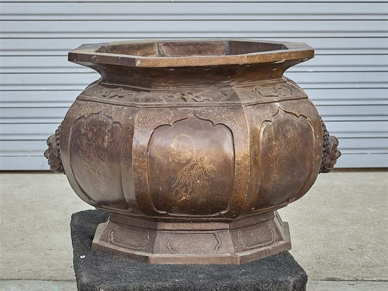 Chinese bronze octagonal censer