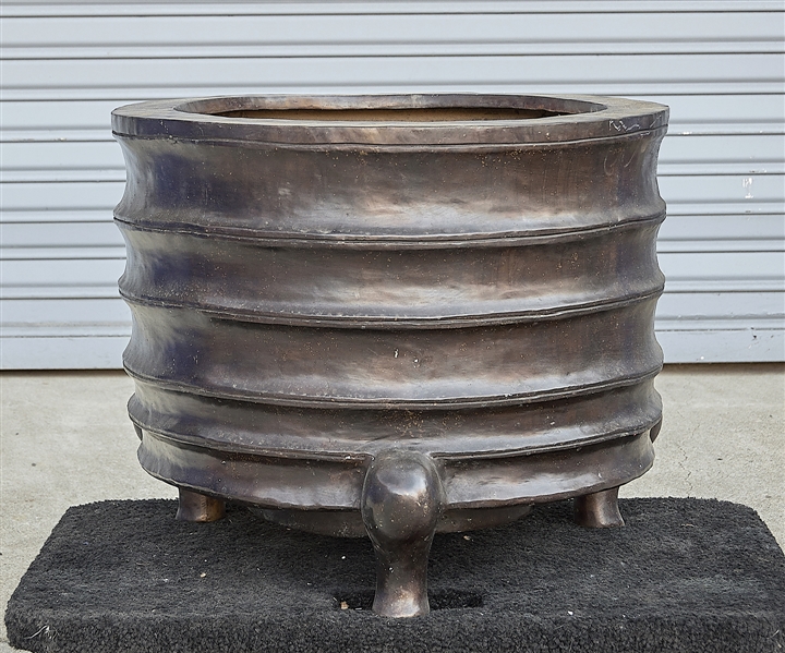 Chinese bronze tripod censer ribbed 2aecef