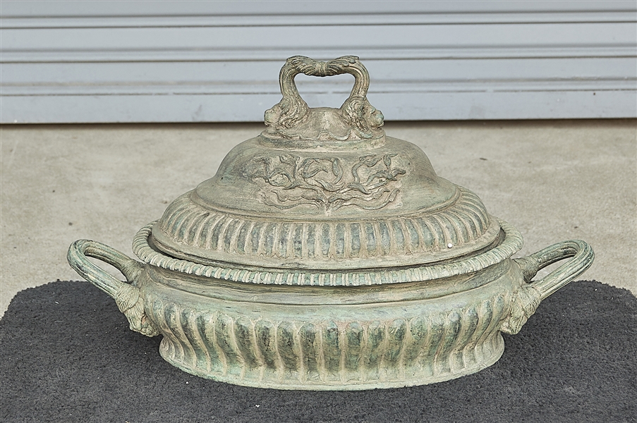 Chinese bronze covered basin with 2aed16