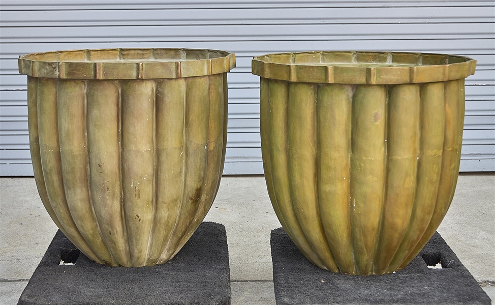 Pair of Chinese bronze jardinieres  2aed54