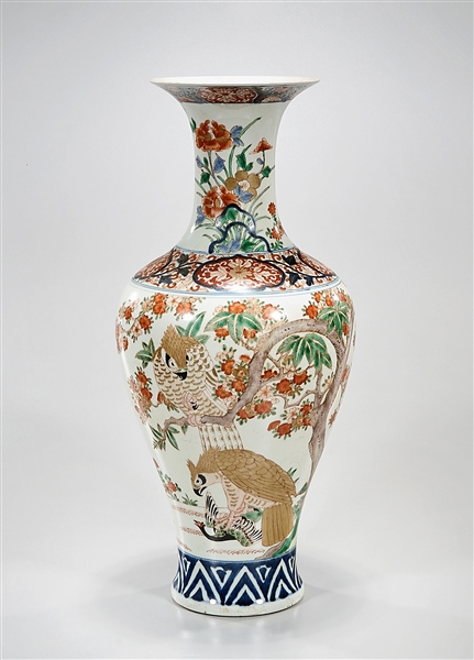 Chinese enameled porcelain vase  2aee07