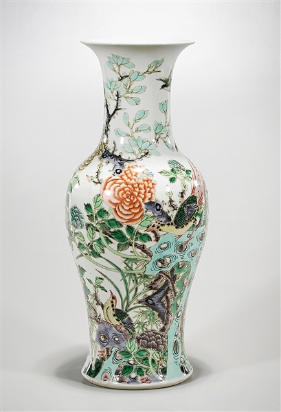 Chinese enameled porcelain vase  2aee63