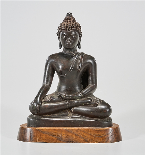 Chinese bronze seated Buddha 9  2aef46