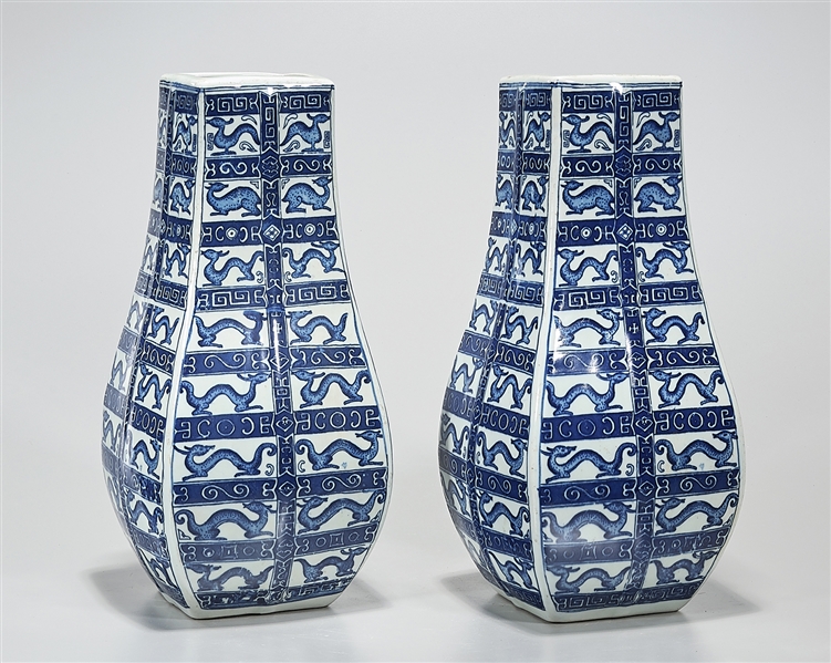 Pair of Chinese blue and white