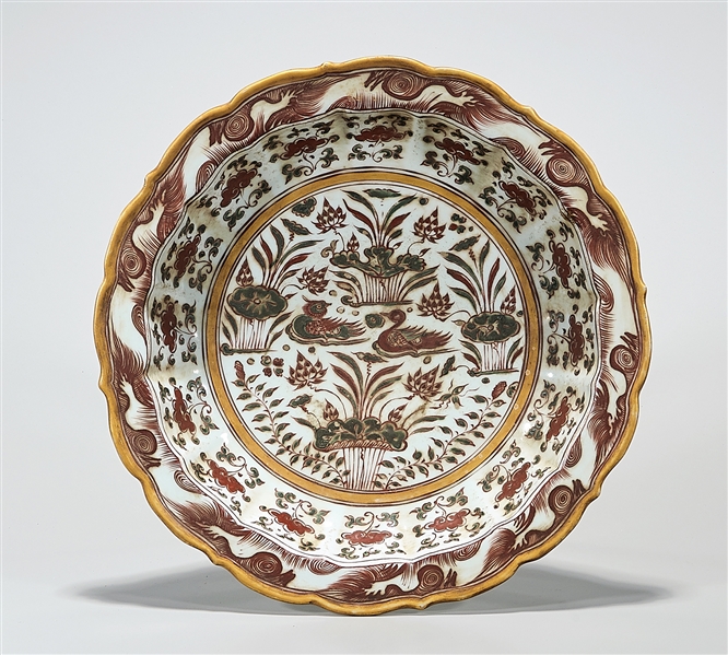 Chinese enameled porcelain charger;