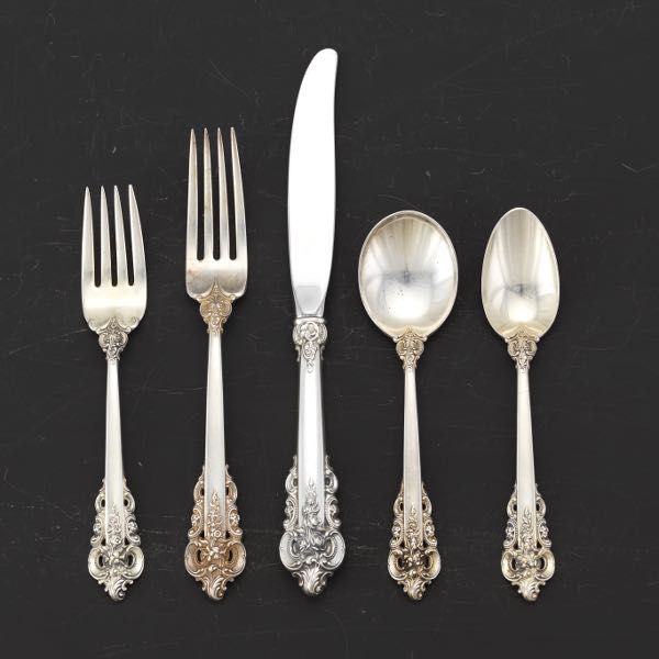 WALLACE STERLING SILVER TABLEWARE 2b1826