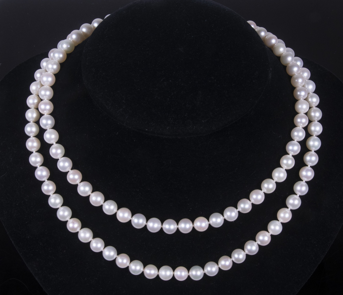 PEARL NECKLACE Continuous Strand