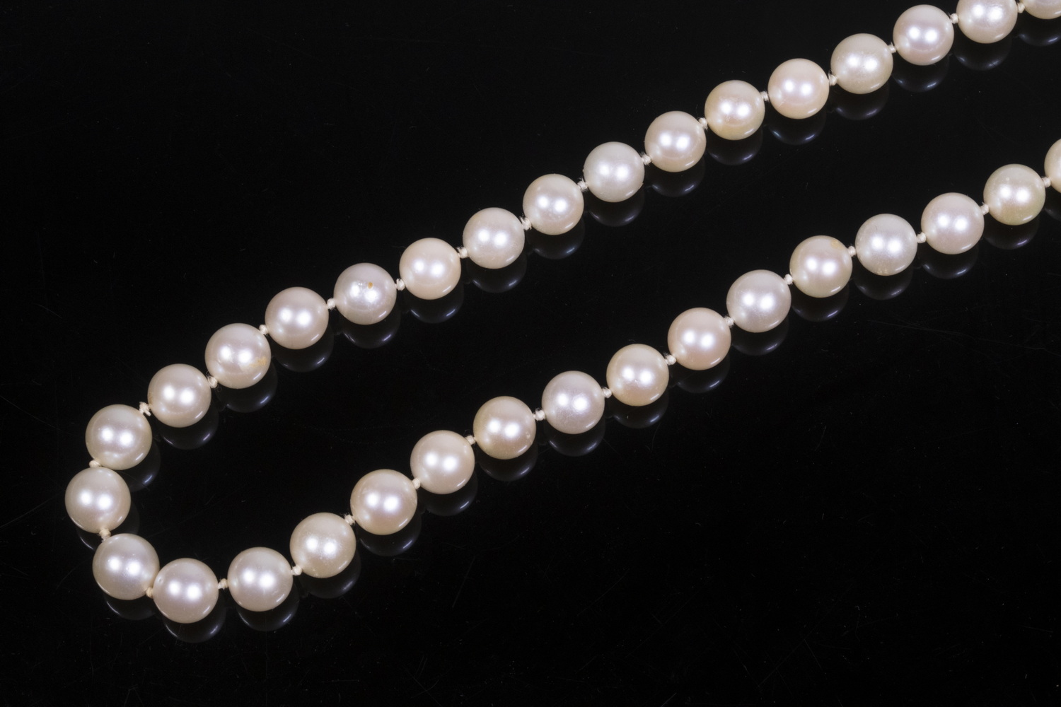 PEARL NECKLACE Single Strand of 2b1967