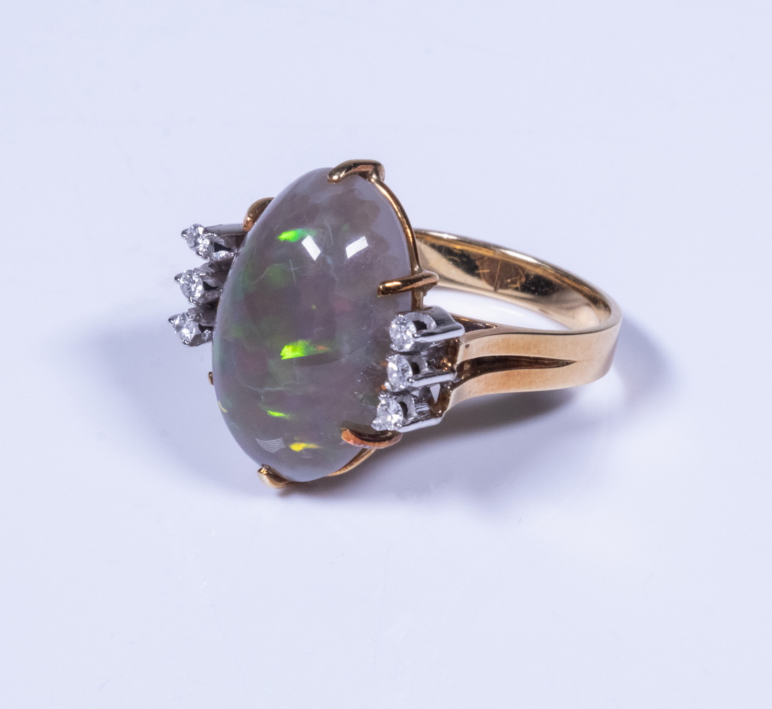 CUSTOM 18K GOLD & BLACK OPAL RING