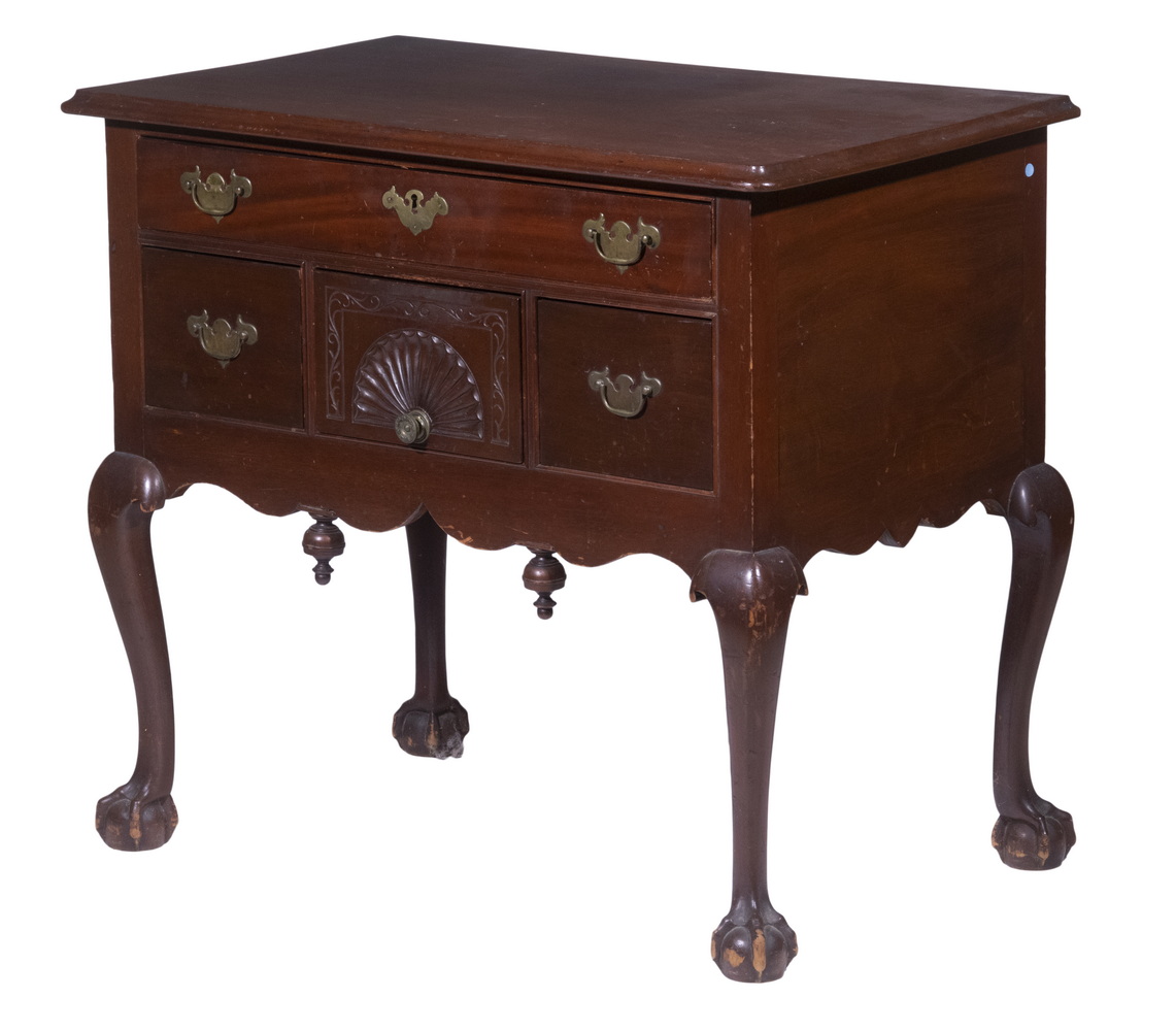 CHIPPENDALE LOWBOY 18th c Mahogany 2b1b2f