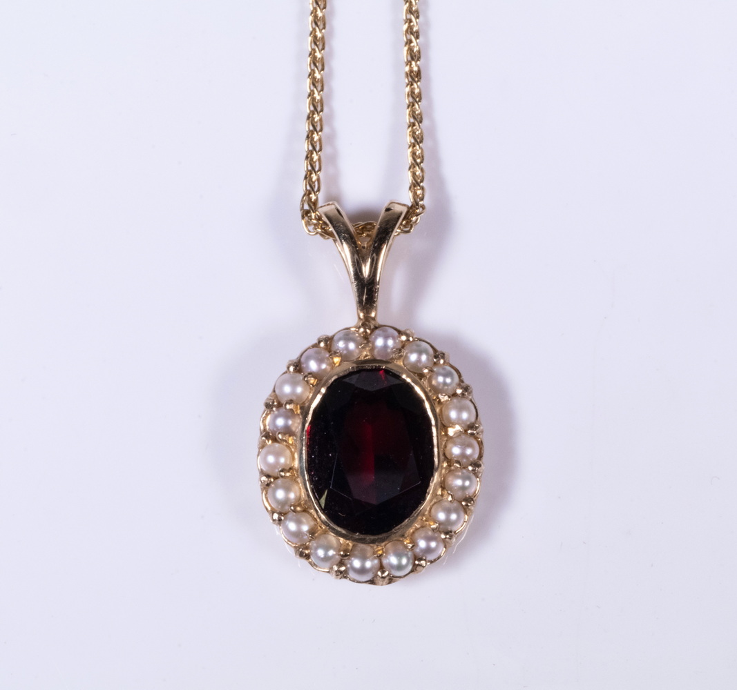 GOLD RUBY PEARL PENDANT ON CHAIN 2b1c7a