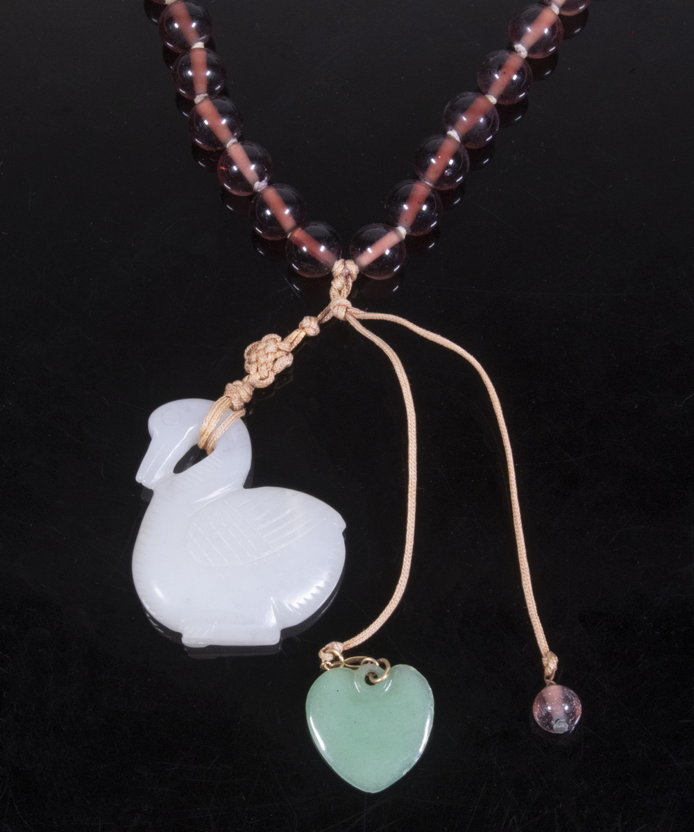 BEADED NECKLACE WITH JADE PENDANTS