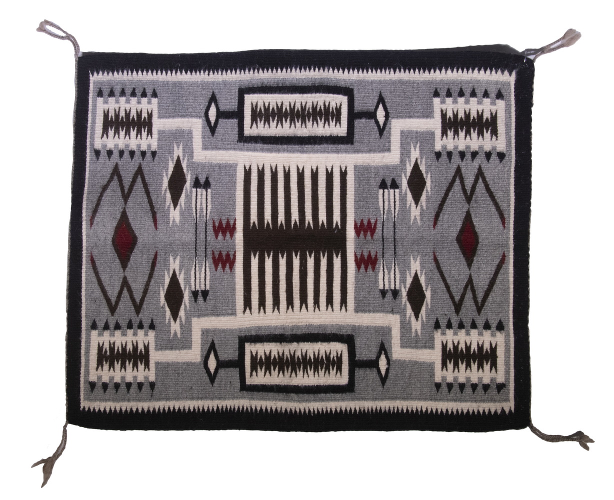 20TH C. NAVAJO RUG Two Grey Hills, with
