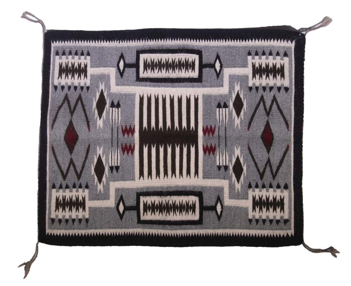 20TH C. NAVAJO RUG Two Grey Hills,