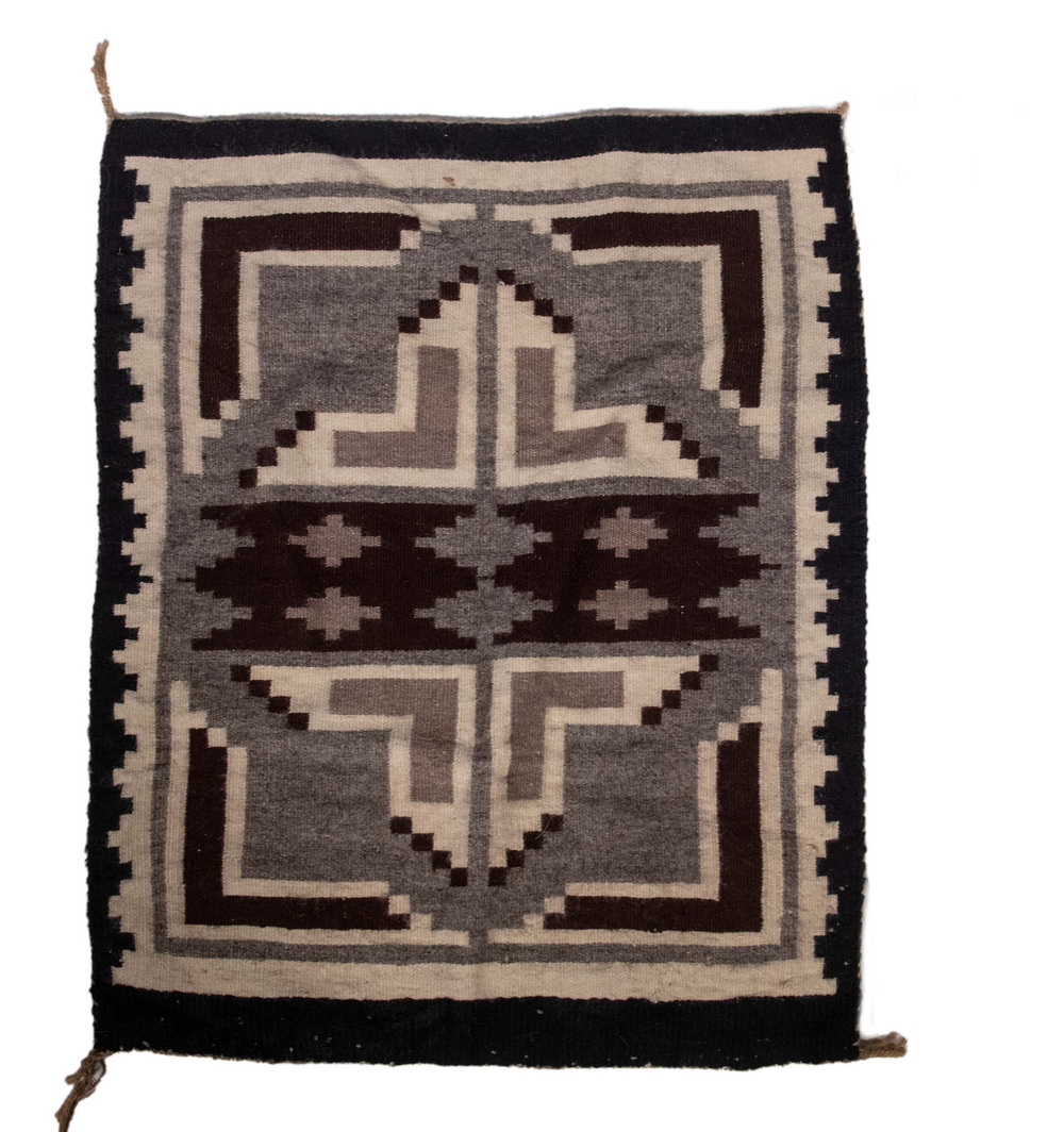 NAVAJO RUG Small Mat in geometric 2b1d41