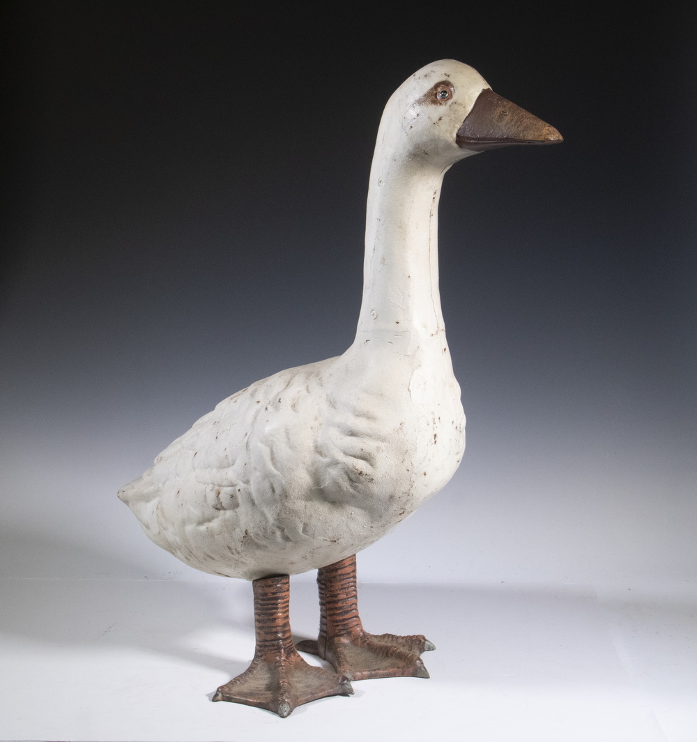 VINTAGE CAST IRON GOOSE Painted 2b1dc1