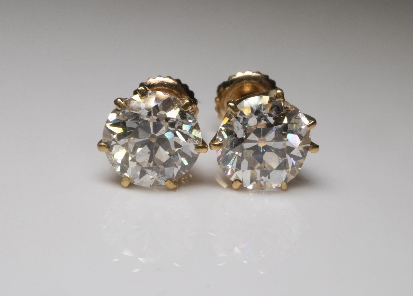 PAIR OF DIAMOND EARRINGS Antique 2b1e11