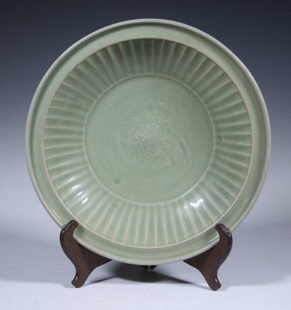 CHINESE CELADON BOWL Ming Style 2b1f44