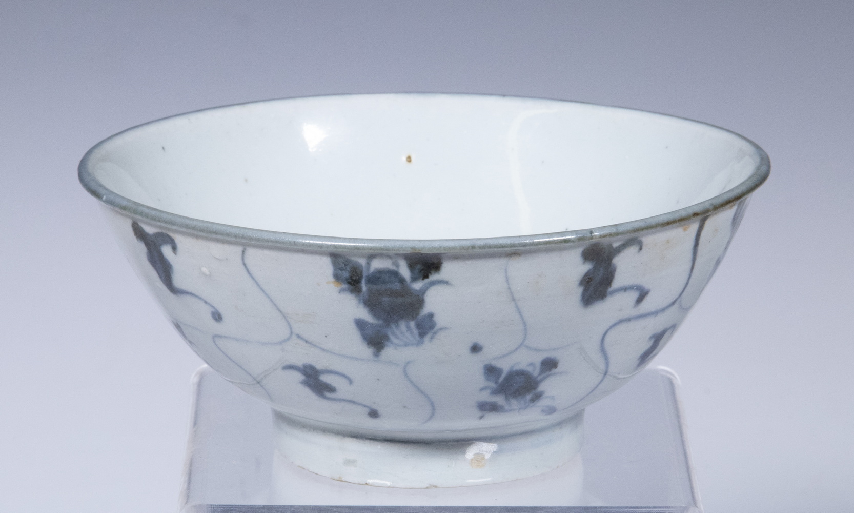 CHINESE PORCELAIN BOWL Ming Style 2b1f90