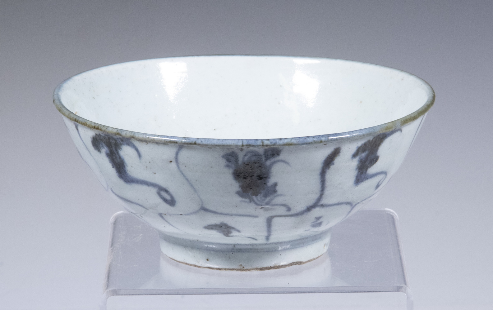 CHINESE PORCELAIN BOWL Ming Style 2b1f8b