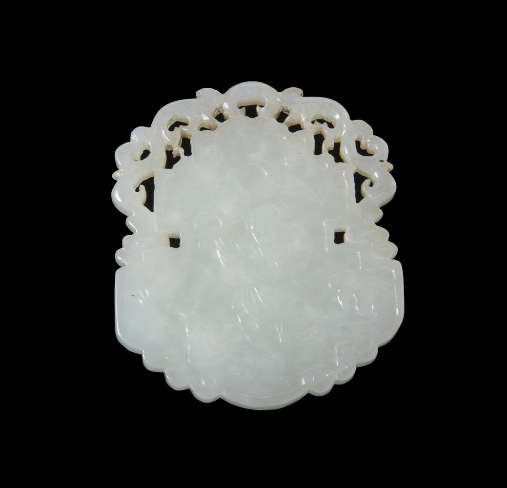 WHITE JADE PENDANT Carved and reticulated