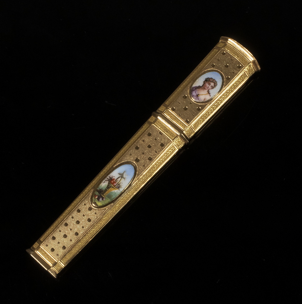 FRENCH GOLD NEEDLE CASE 18K Yellow 2b207d