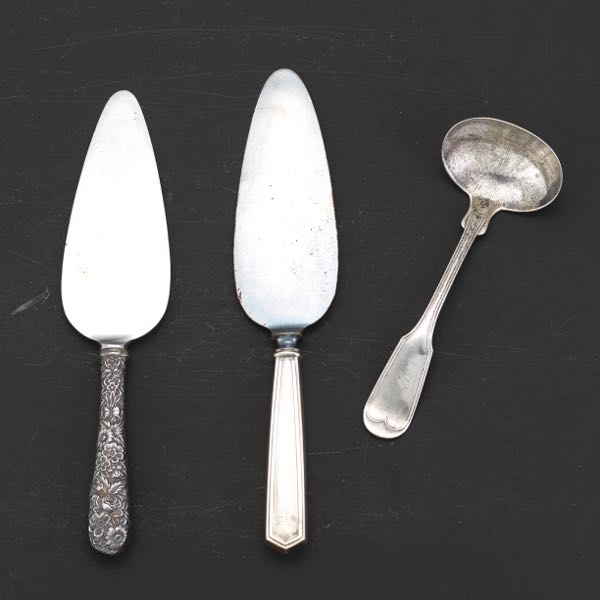 THREE STERLING SILVER SERVING PIECES