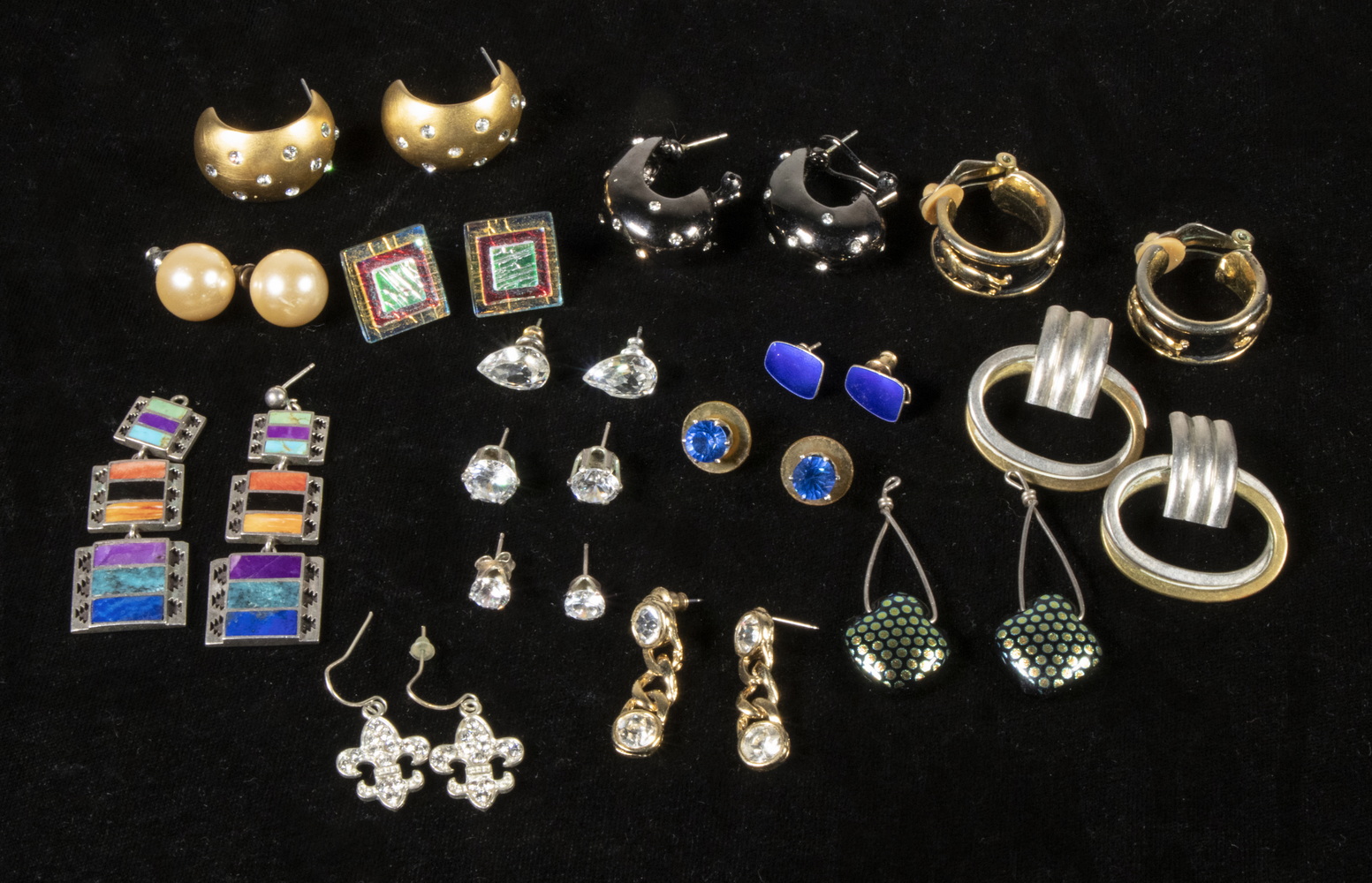  15 PRS EARRINGS Lot of Assorted 2b213c