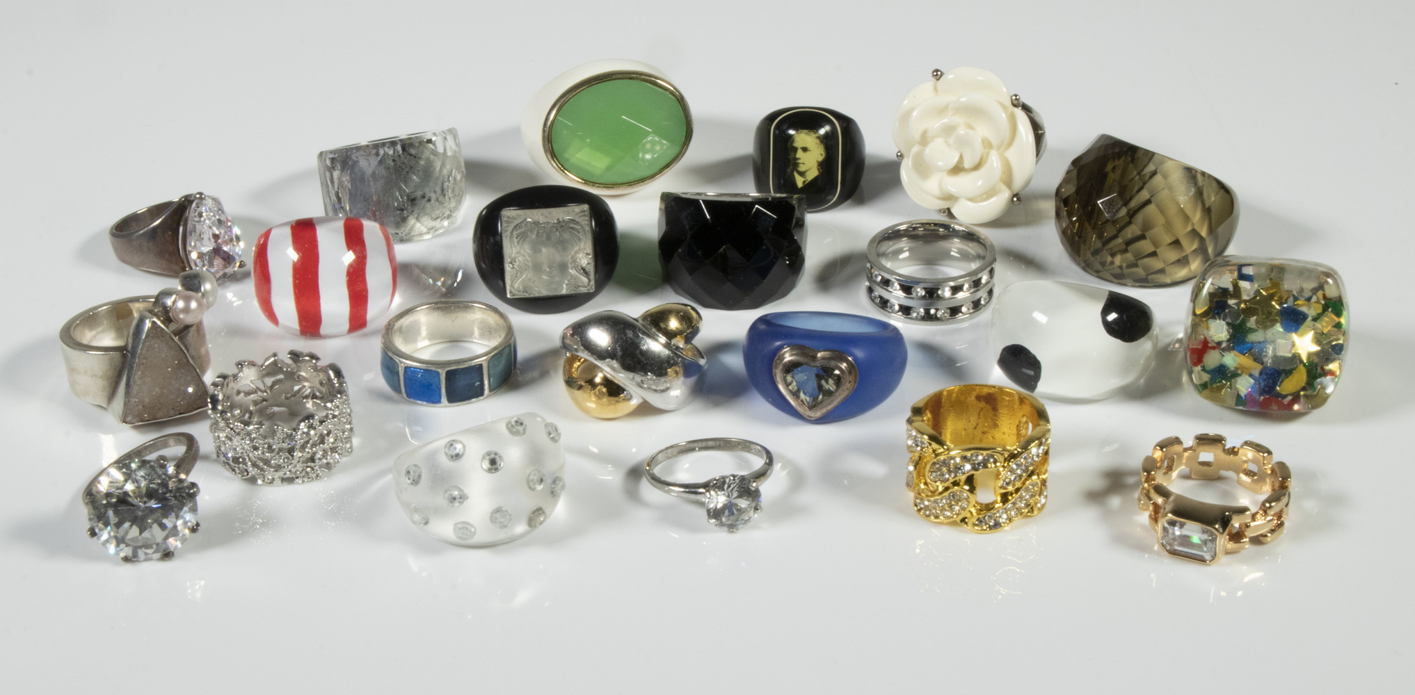 (22) ASSORTED RINGS Large Lot of Designer