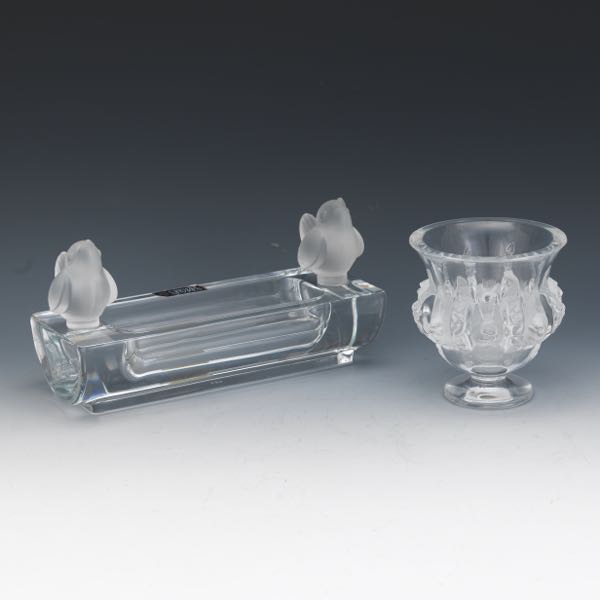  LALIQUE GLASS DAMPIERRE VASE AND