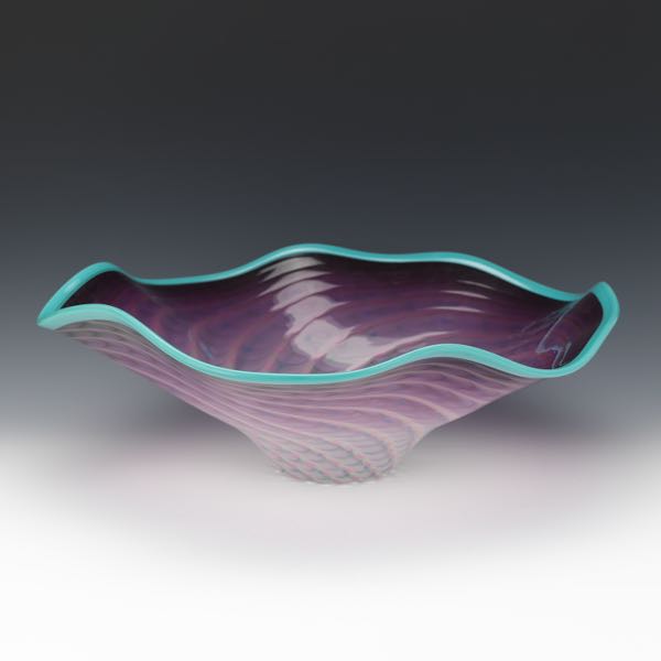 LA CHAUSSEE STUDIO ART GLASS CENTERPIECE