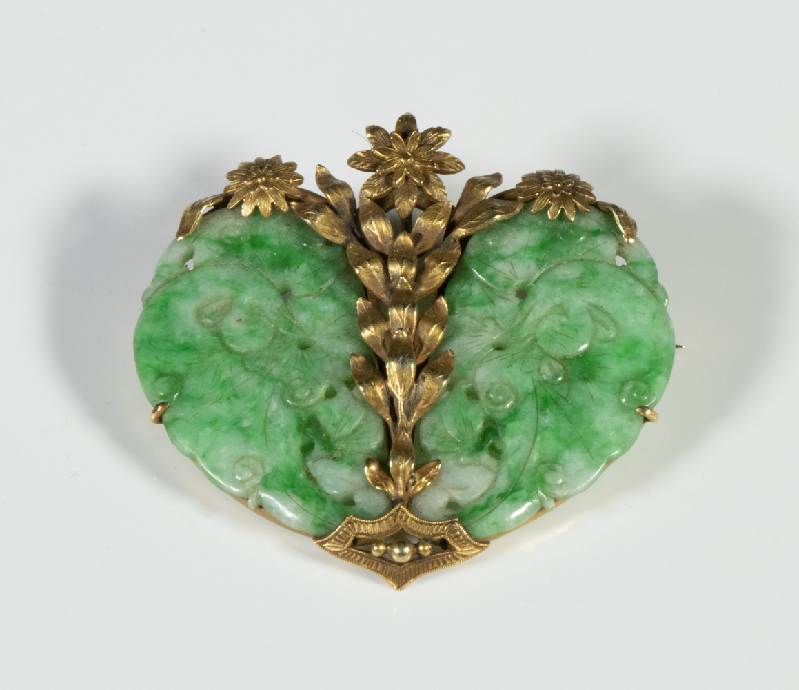 CHINESE JADE BROOCH 14k Gold Mounted