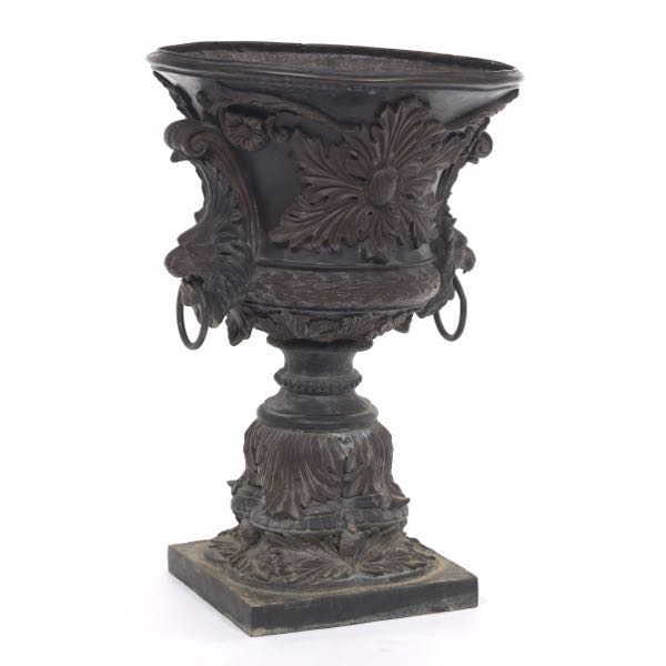 VICTORIAN PATINATED BRONZE GARDEN 2b21d0